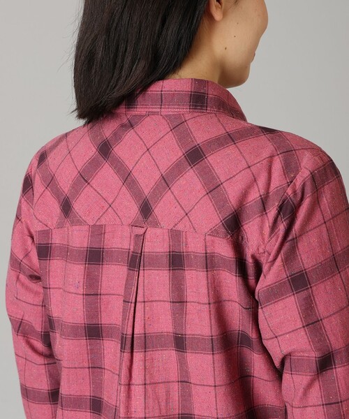 Columbia(コロンビア)の「Columbia/ ウィメンズブルーポイントクリークウーブンLSシャツ /コロンビア(シャツ/ブラウス・レディース・レッド/ネイビー/ベージュ/ブルー・L/XL/M/S)」の9枚目の写真