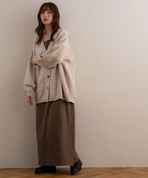 NOAHL(ノアル)の「【NOAHL】ビッグシルエットVネックカーディガン(カーディガン/ボレロ・レディース・ライトベージュ/ナチュラル/グレー・FREE)」の5枚目の写真