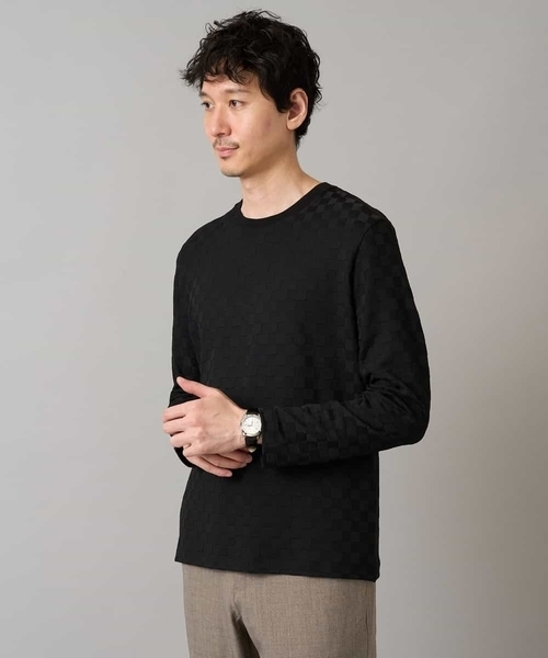 a.v.v(アーヴェヴェ)の「【ジャケット映えカットソー】ブロックリンクスジャカードクルーネックTシャツ 通勤/ビジネス/ジャケット【イージーケア/毛玉になりにくい/洗濯機で洗える】〈ON/(Tシャツ/カットソー・メンズ・ブラック/グリーン/ホワイト・46/48/50)」の3枚目の写真