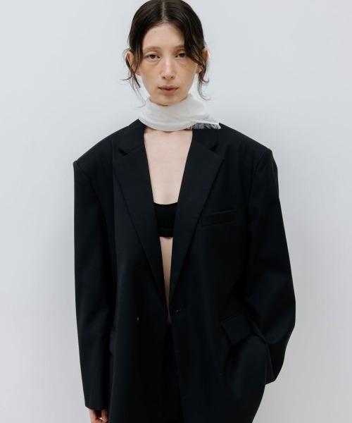 Studio Doe(スタジオドー)の「Studio Doe Gender Free Classic Oversized Blazer(テーラードジャケット・レディース・ブラック・X-SMALL/SMALL)」の12枚目の写真