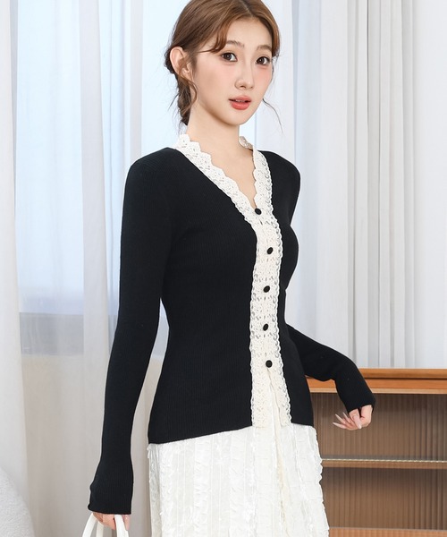 Anely（アネリー）の「花柄レース Vネック リブ ニットトップス（ニット/セーター・レディース・グレー/ブラック/アイボリー・FREE）」の6枚目の写真