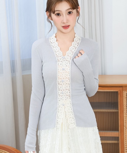 Anely（アネリー）の「花柄レース Vネック リブ ニットトップス（ニット/セーター・レディース・グレー/ブラック/アイボリー・FREE）」の8枚目の写真
