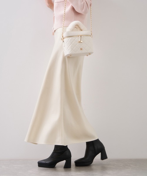 VIS（ビス）の「シャイニーナローフレアスカート（スカート・レディース・キナリ/ブラック・FREE）」の18枚目の写真