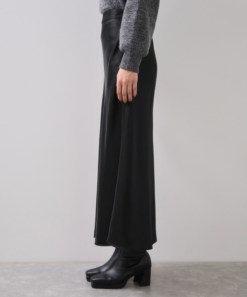 VIS（ビス）の「シャイニーナローフレアスカート（スカート・レディース・キナリ/ブラック・FREE）」の13枚目の写真