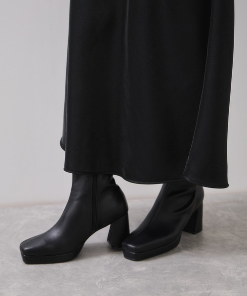 VIS（ビス）の「シャイニーナローフレアスカート（スカート・レディース・キナリ/ブラック・FREE）」の8枚目の写真