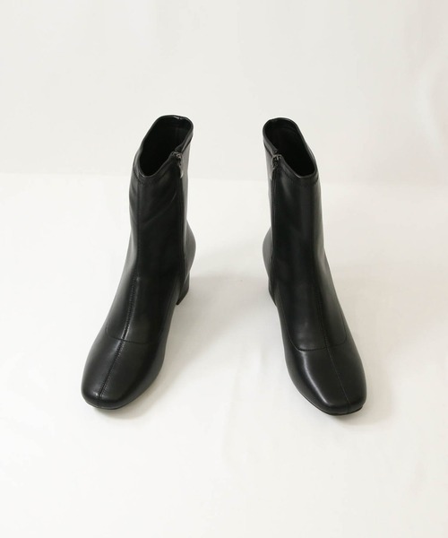 Gready Brilliant(グレディブリリアン)の「ストレッチショートブーツ(ブーツ・レディース・ブラック/グレイッシュベージュ・36/37/38)」の20枚目の写真