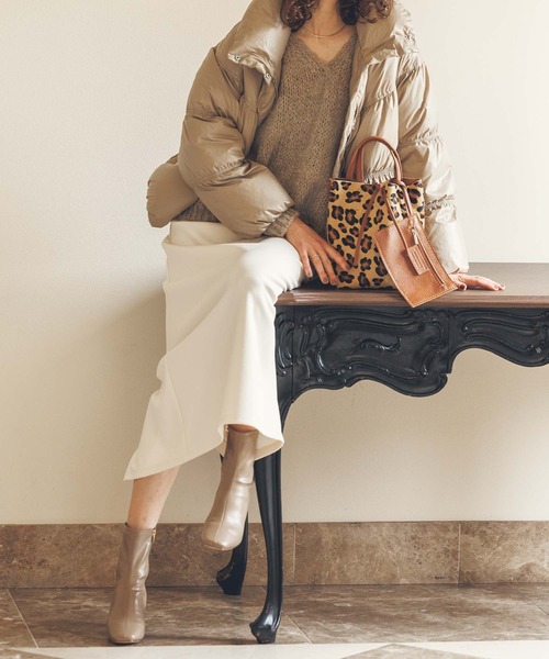 Gready Brilliant（グレディブリリアン）の「ストレッチショートブーツ（ブーツ・レディース・ブラック/グレイッシュベージュ・36/37/38）」の17枚目の写真