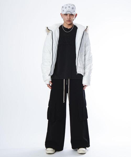 SHORT ROUND(ショートラウンド)の「SHORT ROUND/2WAYシャイニーパファーフーディー(ダウンジャケット/コート・メンズ・ブラック/ホワイト・MEDIUM/LARGE)」の17枚目の写真