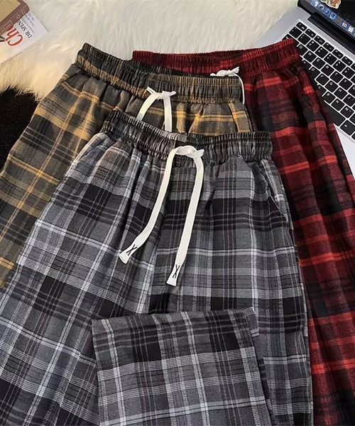 SBG(エスビー)の「SBG タータンチェック ワイドシルエットパンツ(その他パンツ・メンズ・イエロー/レッド/グレー・X-LARGE/LARGE/MEDIUM)」の4枚目の写真