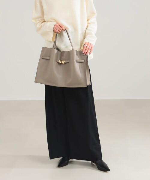 VIOLAd'ORO（ヴィオラドーロ）の「【WEB限定】VIOLAd’ORO / TRERO シュリンク クロア トートバッグ L（トートバッグ・レディース・ブラック/ブラウン系その他4・ONE SIZE）」の3枚目の写真