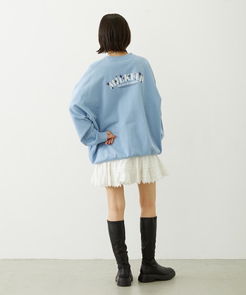 MILKFED.(ミルクフェド)の「STARS AND LOGO WIDE CREW SWEAT(スウェット・レディース・ライトブルー/チャコール/オートミール・L/M)」の15枚目の写真