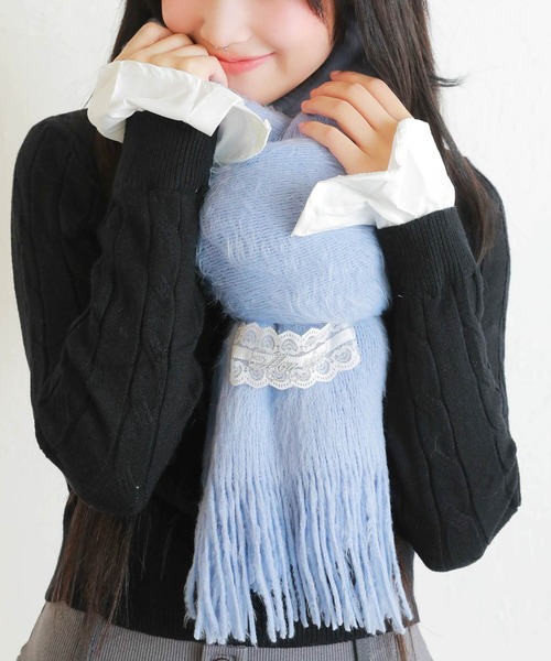 SPINNS（スピンズ）の「とろける触り心地☆冬のガーリーシャギーマフラー/ストール/レース（マフラー・レディース・ブルー/アイボリー/ピンク・ONESIZE）」の2枚目の写真