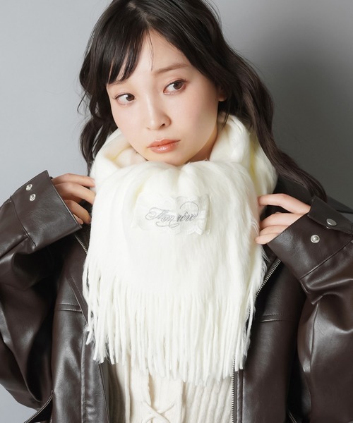 SPINNS（スピンズ）の「とろける触り心地☆冬のガーリーシャギーマフラー/ストール/レース（マフラー・レディース・ブルー/アイボリー/ピンク・ONESIZE）」の11枚目の写真