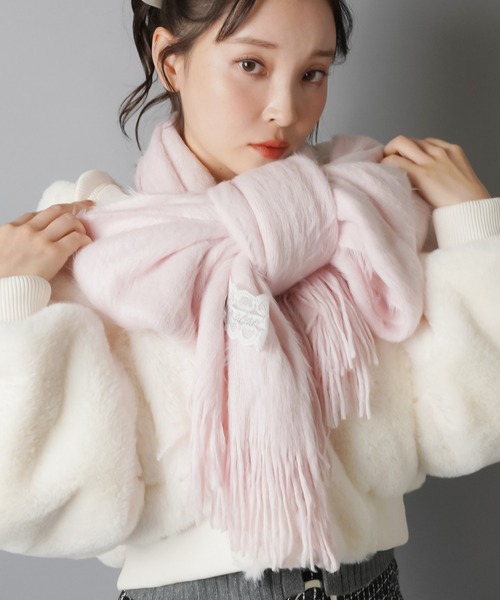 SPINNS（スピンズ）の「とろける触り心地☆冬のガーリーシャギーマフラー/ストール/レース（マフラー・レディース・ブルー/アイボリー/ピンク・ONESIZE）」の18枚目の写真