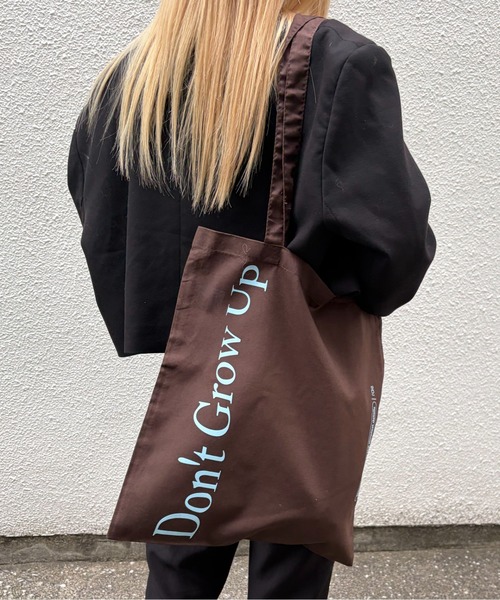 rae（レイ）の「rae ／Bright Print Tote Bag/ブライトプリントトートバッグ（トートバッグ・レディース・ダークブラウン/ブラック/ブルー/レッド/ライトパープル・FREE）」の20枚目の写真