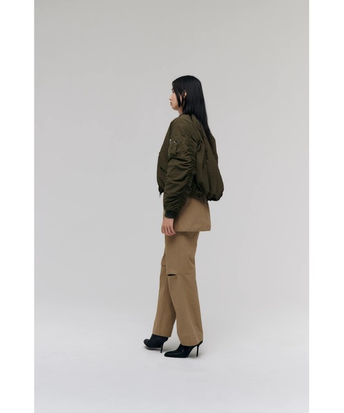 FELICITY(フェリシティ)の「Bomber Short Jacket(ブルゾン・レディース・ブラック/カーキ・2)」の7枚目の写真