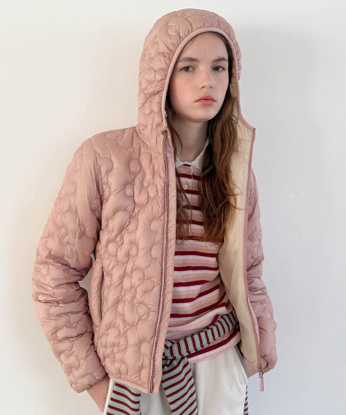 SINOON(シヌーン)の「Light Down Hoodie Jacket (Pink)(ダウンジャケット/コート・レディース・ピンク・SMALL/MEDIUM)」の2枚目の写真