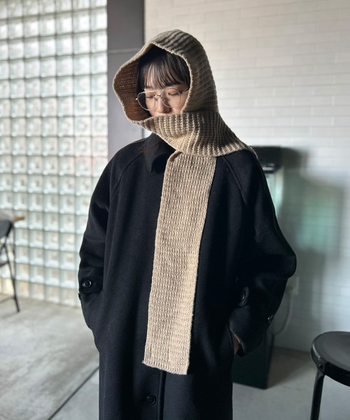 Kotoe(コトエ)の「【UNISEX】ワッフルニット フードマフラー(マフラー・レディース・ベージュ/レッド/オフホワイト/ブラウン/ブラック・FREE)」の9枚目の写真