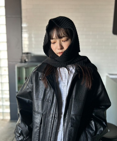 Kotoe(コトエ)の「【UNISEX】ワッフルニット フードマフラー(マフラー・レディース・ベージュ/レッド/オフホワイト/ブラウン/ブラック・FREE)」の13枚目の写真