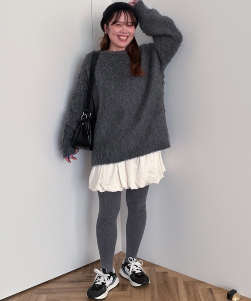 AnriettMusee（アンリエットミュゼ）の「前後2wayキーネックシャギーニット（ニット/セーター・レディース・チャコールグレー/ベージュ/ブラウン/ピンク・FREE）」の8枚目の写真