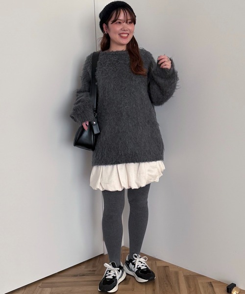 AnriettMusee（アンリエットミュゼ）の「前後2wayキーネックシャギーニット（ニット/セーター・レディース・チャコールグレー/ベージュ/ブラウン/ピンク・FREE）」の9枚目の写真