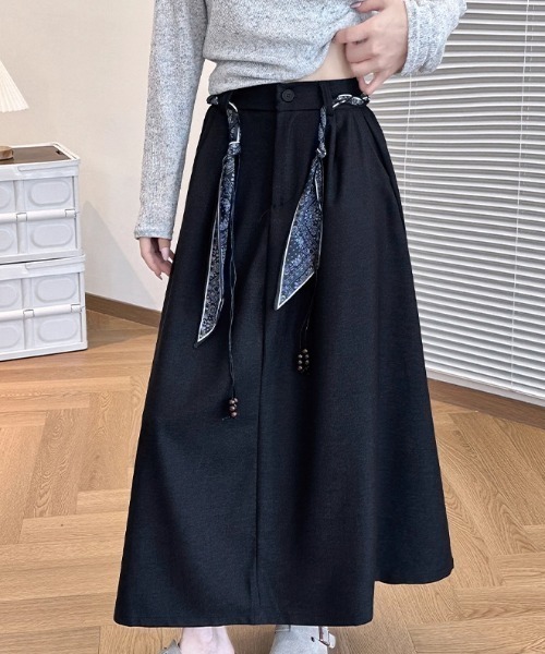 cammie（キャミー）の「スカーフｓｅｔフレアスカート（スカート・レディース・ブラック/ネイビー・M/L）」の12枚目の写真