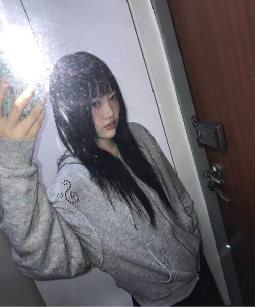OAFISH(オアフィッシュ)の「STUDDED TWO-WAY HOODIE ZIP UP, MELANGE(パーカー・レディース・その他・FREE)」の6枚目の写真