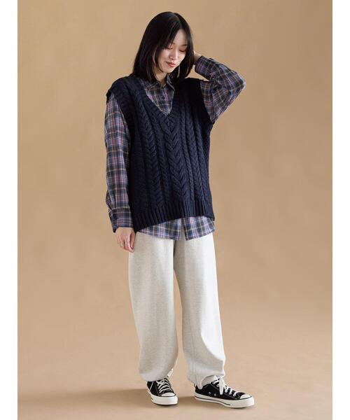 sm2rhythm(サマンサモスモスリズム)の「ケーブルニットベスト(ベスト・レディース・ネイビー/オフホワイト/チャコールグレー・F)」の13枚目の写真