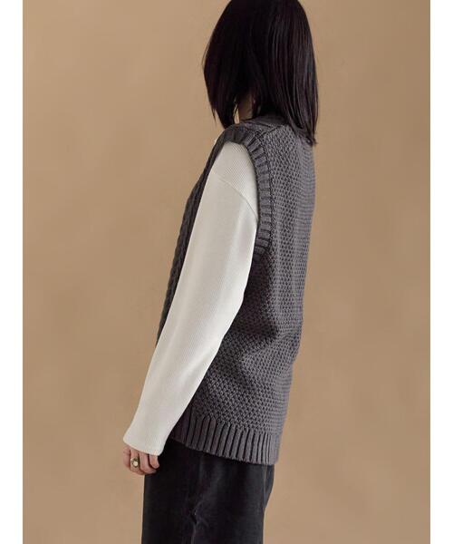 sm2rhythm(サマンサモスモスリズム)の「ケーブルニットベスト(ベスト・レディース・ネイビー/オフホワイト/チャコールグレー・F)」の17枚目の写真