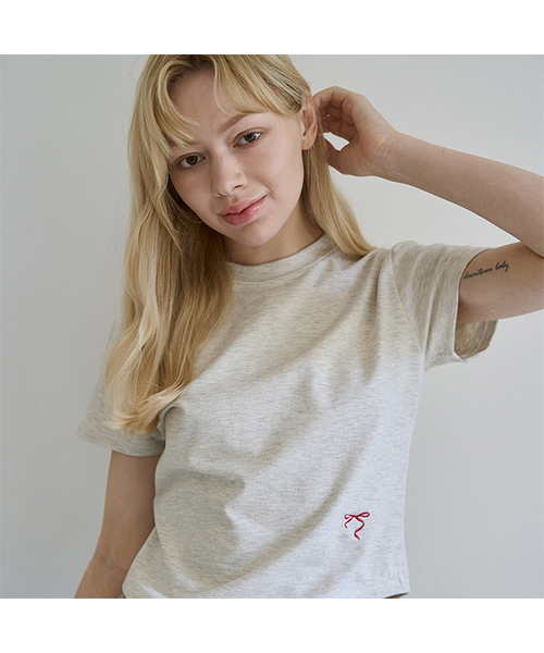 5OML（オーオーエムエル）の「リボンクロップ半袖Tシャツ (4カラー)（Tシャツ/カットソー・レディース・ブラック/オートミール/ホワイト/ライトグレー・LARGE/MEDIUM）」の4枚目の写真