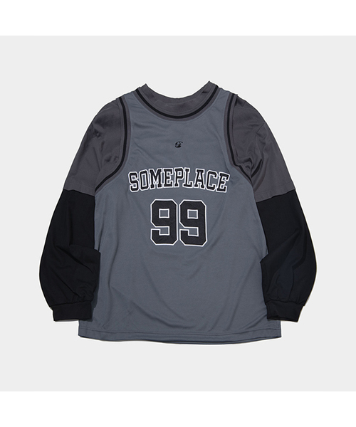SOME PLACE(サムプレイス)の「99 グラフィックロゴ コットン配色 オーバーサイズ ジャージ ユニフォーム_2COLOR(Tシャツ/カットソー・レディース・ブラック/チャコール・FREE)」の1枚目の写真