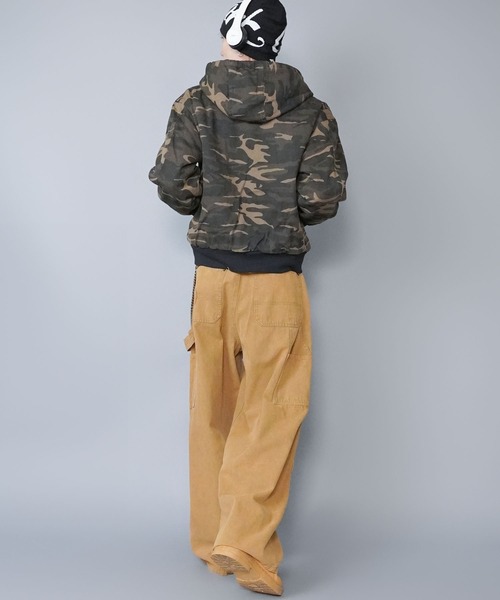 SPINNS(スピンズ)の「【短丈】中綿カモフラージュ柄アクティブジャケット/ダブルジップ/リアルツリー/ユニセックス(ブルゾン・メンズ・ウッドランド/リアルツリーカモ/グレー系カモフラージュ・ONESIZE)」の13枚目の写真