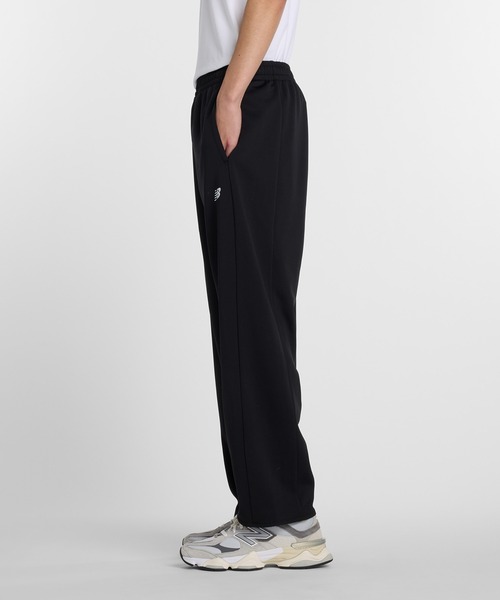 NEW BALANCE(ニューバランス)の「ニットトラックパンツ(ストレート)(スウェットパンツ・メンズ・ベージュ/ネイビー/ブラック・SMALL/MEDIUM/LARGE/X-LARGE/XX-LARGE)」の4枚目の写真