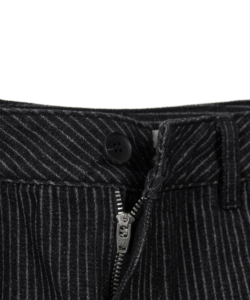 EXCONTAINER(エックスコンテナ)の「ピンストライプワイドデニムパンツ(ブラック)(デニムパンツ・メンズ・その他・MEDIUM/LARGE/X-LARGE/SMALL)」の16枚目の写真