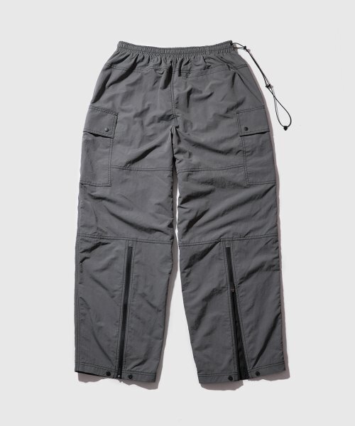 WMC(ダブリューエムシー)の「リップストップジッパーカーゴパンツ_CHARCOAL GREY(スウェットパンツ・レディース・ダークグレー・30(M)/32(L))」の3枚目の写真