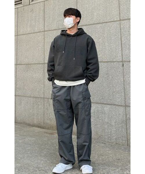 WMC(ダブリューエムシー)の「リップストップジッパーカーゴパンツ_CHARCOAL GREY(スウェットパンツ・レディース・ダークグレー・30(M)/32(L))」の15枚目の写真