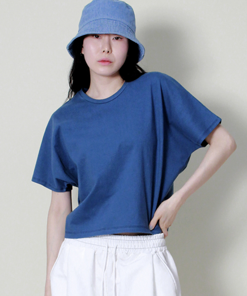 DEMARC(ドゥマーク)の「ソリッドセミクロップフレンチハーフスリーブTシャツブルー(Tシャツ/カットソー・レディース・その他・LARGE/MEDIUM)」の1枚目の写真