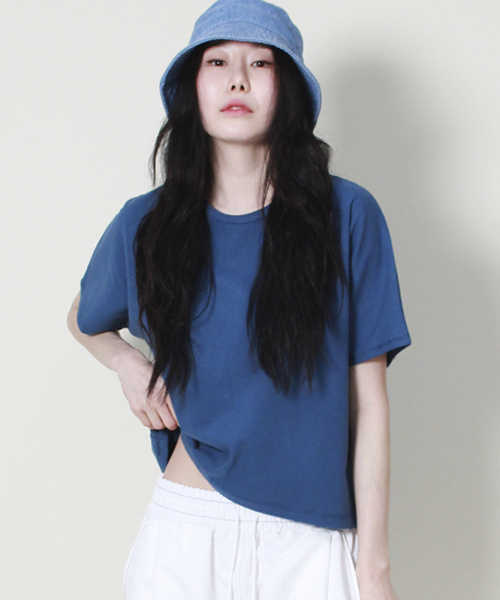 DEMARC(ドゥマーク)の「ソリッドセミクロップフレンチハーフスリーブTシャツブルー(Tシャツ/カットソー・レディース・その他・LARGE/MEDIUM)」の4枚目の写真
