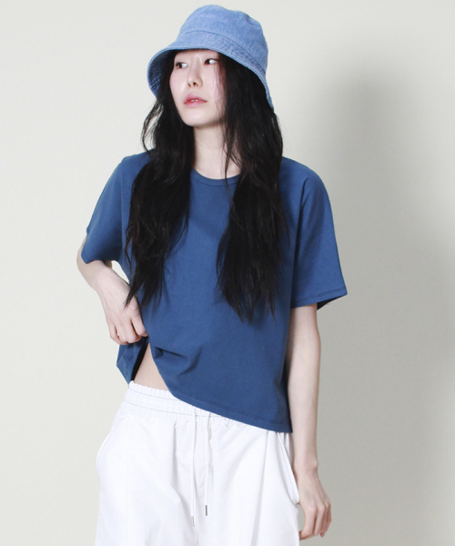 DEMARC(ドゥマーク)の「ソリッドセミクロップフレンチハーフスリーブTシャツブルー(Tシャツ/カットソー・レディース・その他・LARGE/MEDIUM)」の8枚目の写真