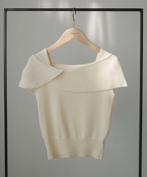 Louere(ルエレ)の「アシメオフショル風ニットトップス(ニット/セーター・レディース・ブラック/アイボリー/ホワイト・MEDIUM/LARGE)」の16枚目の写真