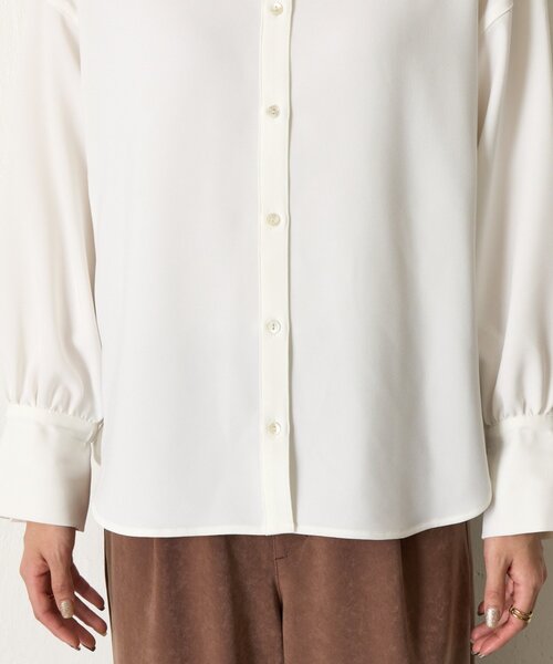 Jena espace merveilleux(ジェナ エスパスメルヴェイユ)の「【春まで着れる】バックダブルタックシャツ(シャツ/ブラウス・レディース・イエロー/オフホワイト/ベージュ・FREE)」の20枚目の写真