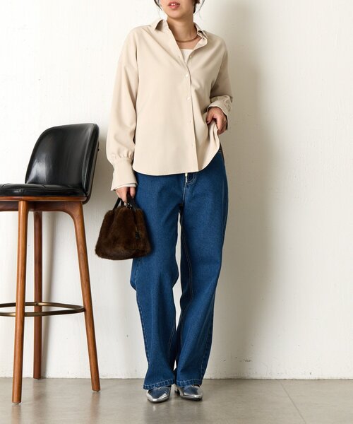 Jena espace merveilleux(ジェナ エスパスメルヴェイユ)の「【春まで着れる】バックダブルタックシャツ(シャツ/ブラウス・レディース・イエロー/オフホワイト/ベージュ・FREE)」の17枚目の写真