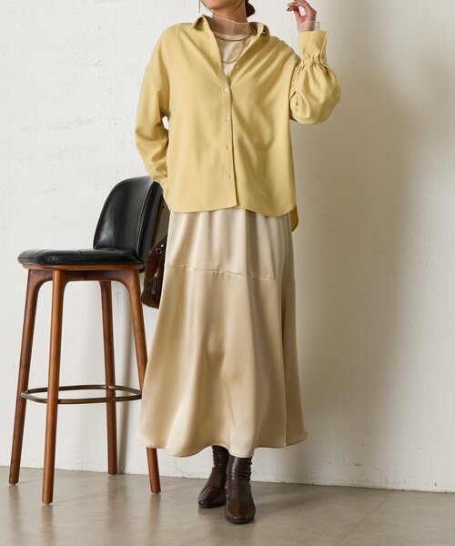 Jena espace merveilleux(ジェナ エスパスメルヴェイユ)の「【春まで着れる】バックダブルタックシャツ(シャツ/ブラウス・レディース・イエロー/オフホワイト/ベージュ・FREE)」の11枚目の写真