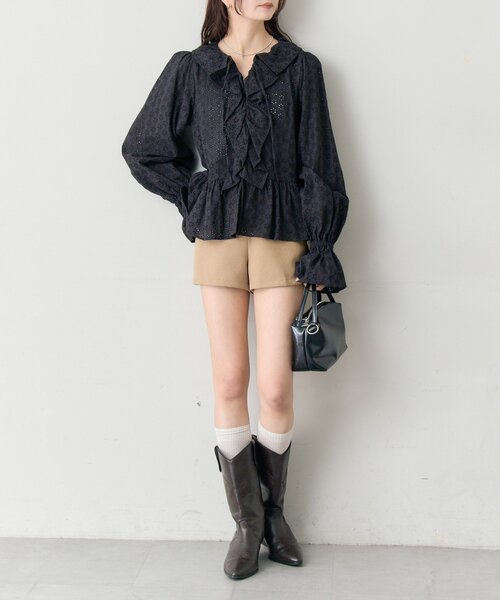 mystic（ミスティック）の「ＴＲショートパンツ（その他パンツ・レディース・ベージュ/ブラック/アイボリー/ネイビー・2/1）」の9枚目の写真