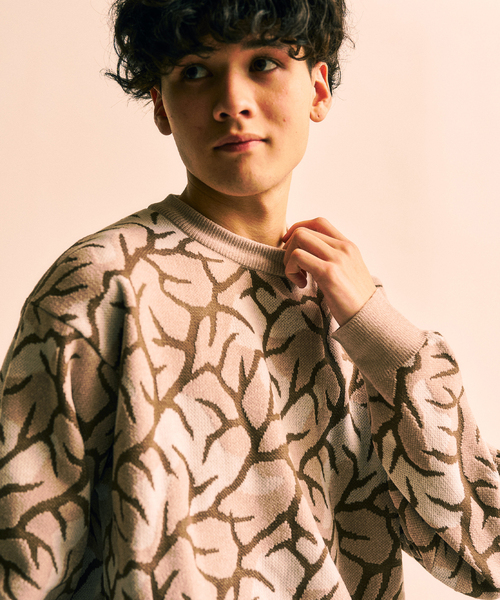 417 EDIFICE（フォーワンセブンエディフィス）の「Predator カモクルーニット（ニット/セーター・メンズ・ホワイト/ブラウン・MEDIUM/LARGE）」の9枚目の写真