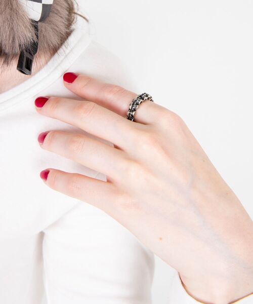 HYSTERIC GLAMOUR（ヒステリックグラマー）の「SKULL リング（リング・レディース・シルバー・9号/13号/11号）」の4枚目の写真