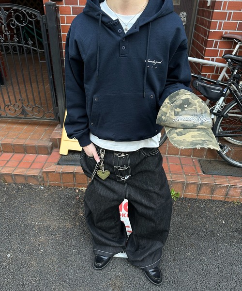 kutir(クティール)の「ASSORT HENLEY NECK EYELET DESIGN PARKA/アソートヘンリーネックハトメデザインパーカー(パーカー・メンズ・ブラック/杢グレー/ネイビー/ブラウン・LARGE/MEDIUM)」の22枚目の写真