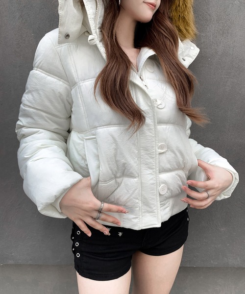VEILA(ヴェイラ)の「防寒仕様 2WAYファーフード付き 中綿ショートアウター(ダウンジャケット/コート・レディース・ブラック/ネイビー/ホワイト・M/L)」の17枚目の写真