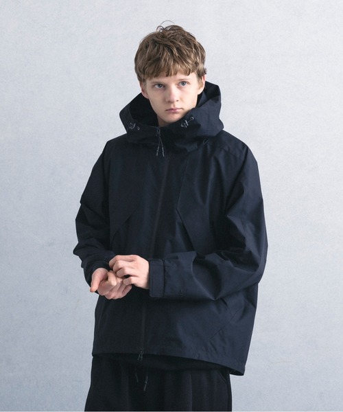 +phenix(プラスフェニックス)の「【WEB・直営店限定】+phenix(プラスフェニックス) 3-IN-1 HOODED JACKET 3 in 1 フードジャケット by GORE TEX LABS ゴアテックス(マウンテンパーカー・メンズ・ブラック/ネイビー・M/XL/L)」の3枚目の写真
