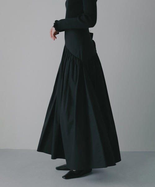 MANOF(マノフ)の「HIGH WAIST TIERED SKIRT(スカート・レディース・ブラック/ホワイト・S/M)」の12枚目の写真